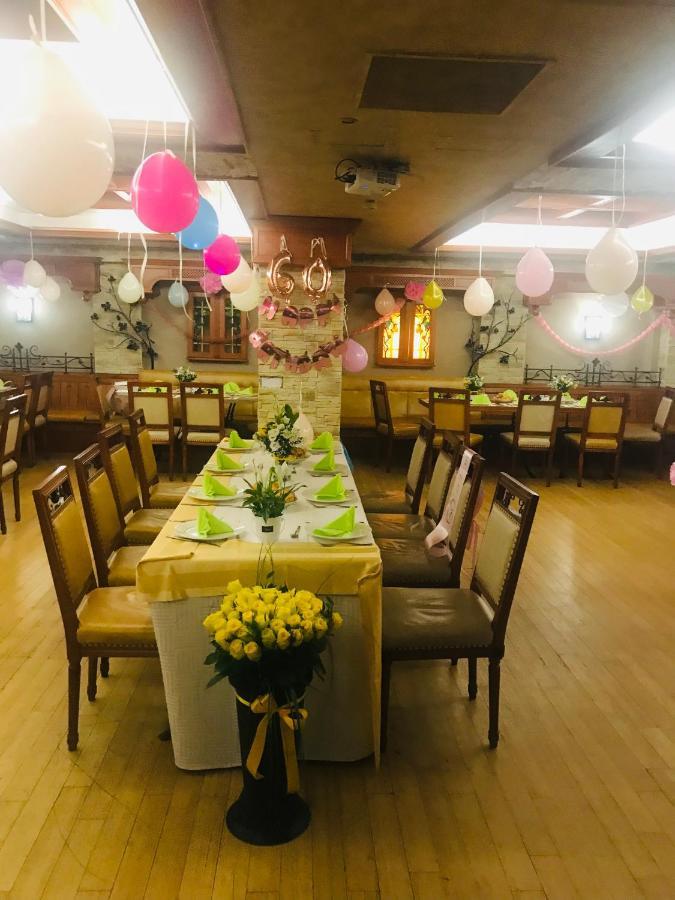 Villa Hotel デブレツェン エクステリア 写真