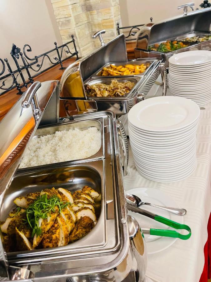 Villa Hotel デブレツェン エクステリア 写真