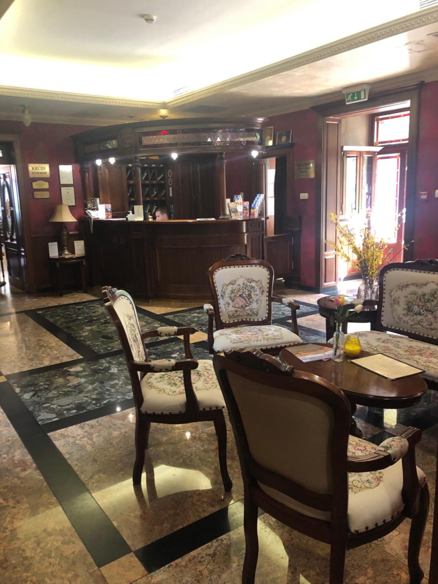 Villa Hotel デブレツェン エクステリア 写真